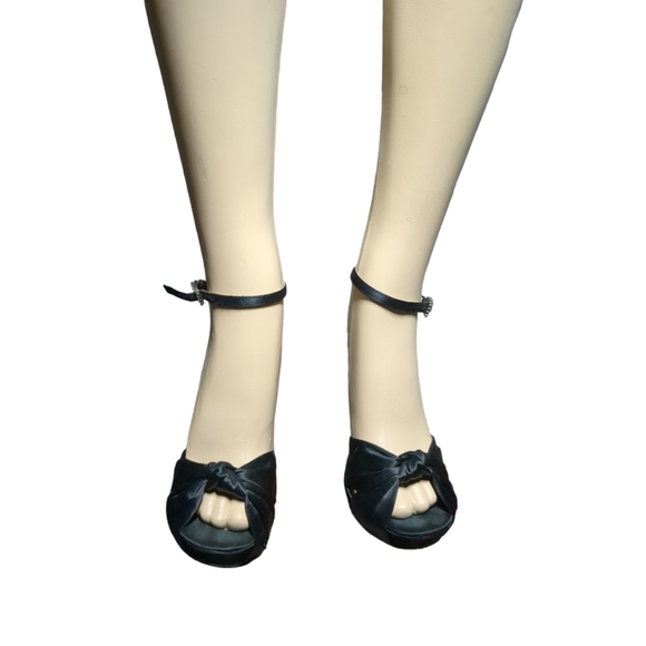 CHINESE Laundry Black Platform Black Satin Open Toe Shoes Size 8 - Picture 6 of 11